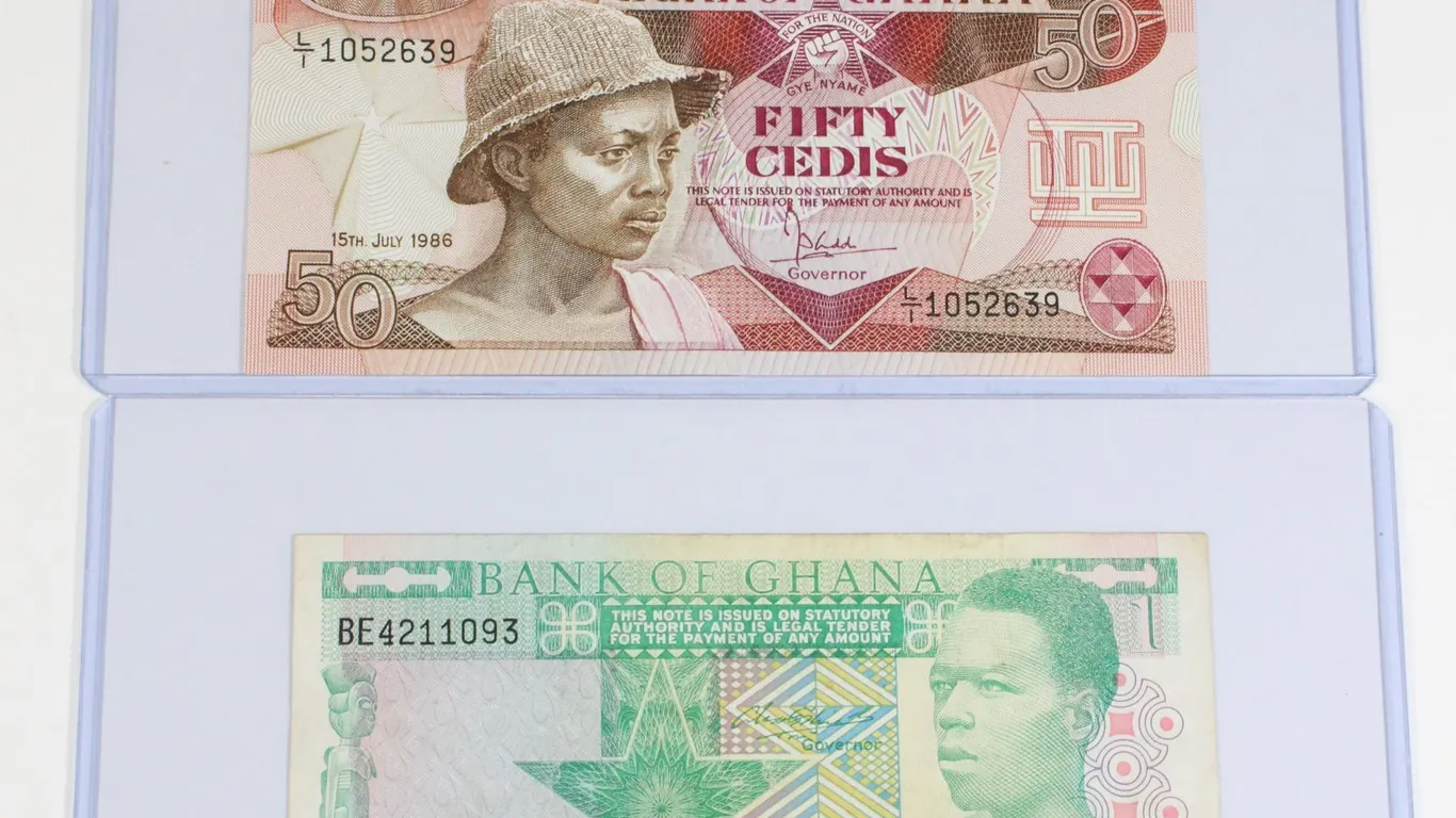 #81 1986 Ghana 50 Cedis and 1 Cedi Banknotes