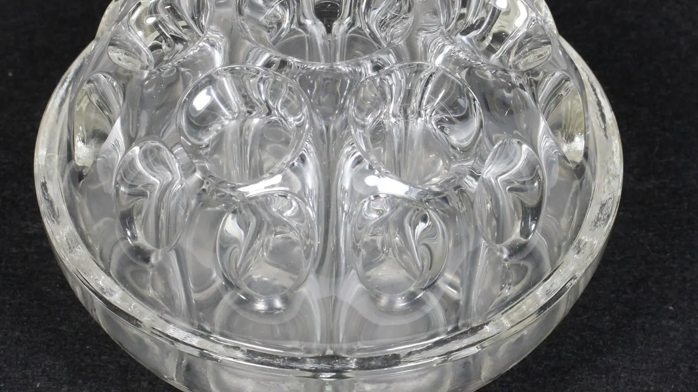 #269 Glass Flower Holder Display Décor