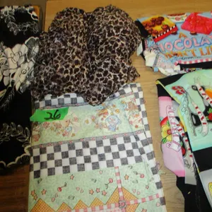 UNCLAIMED STORAGE:  FLAT C/W ASSORTED FABRIC