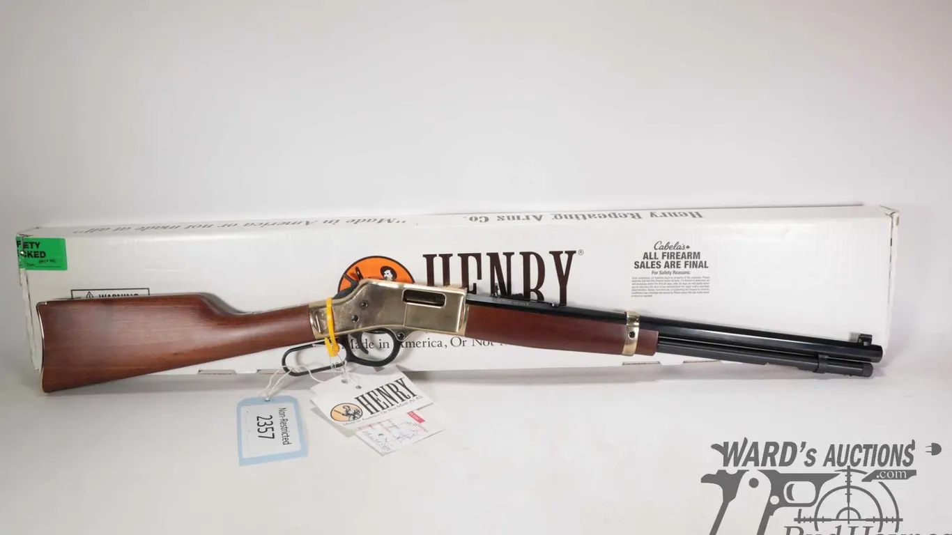 Non-Restricted rifle Henry model H006C, .45 Long Colt lever action, w/ bbl length 19.75" [Blued octa