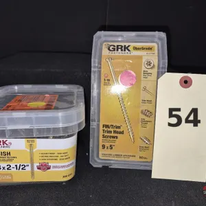 (2) Star Drive Trim Head Wood Screws