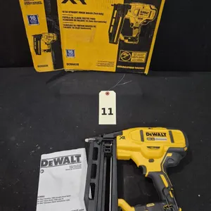 NEW DeWalt 20V 16-Ga Cordless Finish Nailer DCN662B