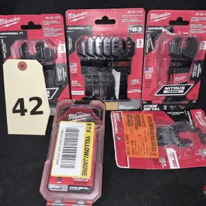 (5) NEW Milwaukee Oscillating Multi-Tool Blades