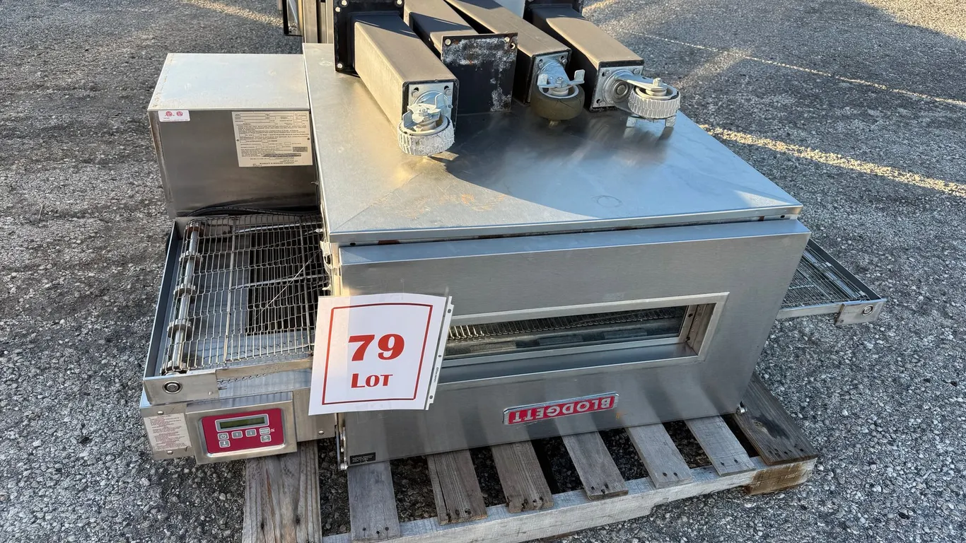 Lincoln Pizza Oven