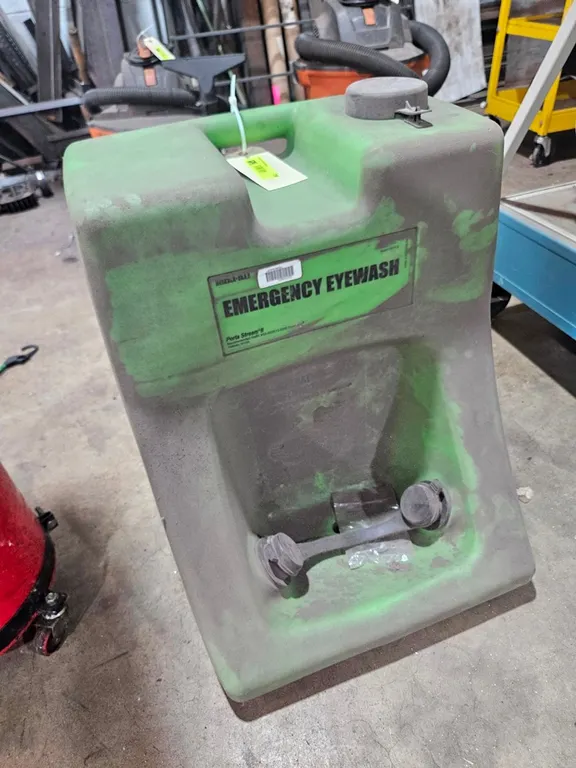 Emergency Eyewash Station