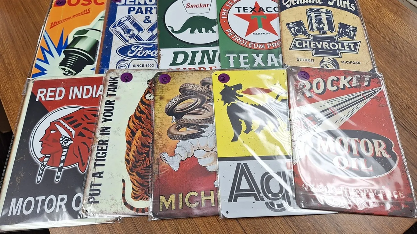 10 Repro Metal Signs