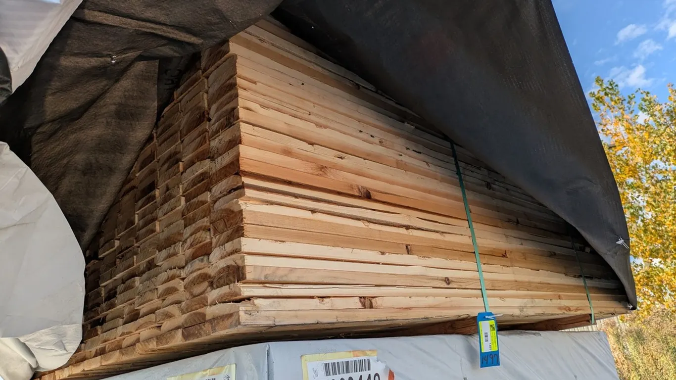 Cedar Fence Boards, 7/8"x4", 364 - 6' Boards