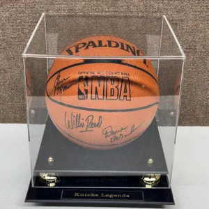 Spalding NBA Ball Signed by Knicks Legends