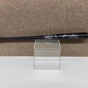 Louiseville Slugger Ken Griffey Jr Signed Bat