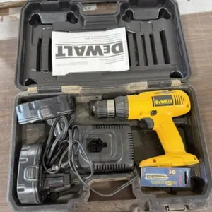 Dewalt Battery Drill, 2 Batteries, Charger, Case
