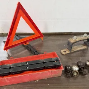 Emergency Triangles, 4 Hitch Balls,