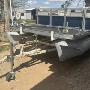 1979 Pontoon Boat w/105 hp Motor