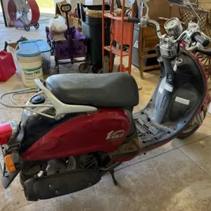 2004 Yamaha YJ125 Vino Scooter