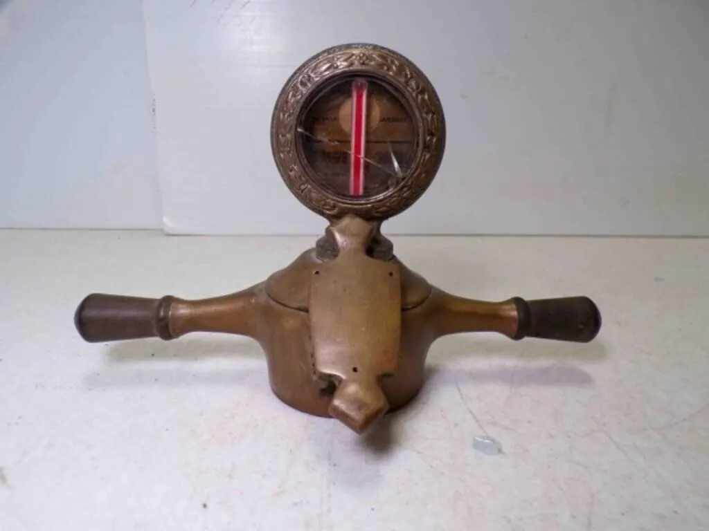 Antique Brass Car Era Dog Bone Style Moto Meter