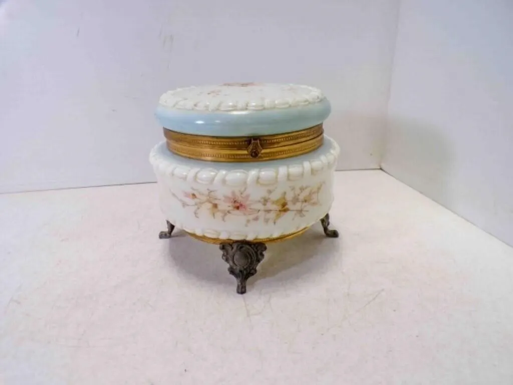 Antique Victorian Wave Crest Footed Jewelry Box -