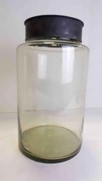 Vintage Glass Storage Apothecary Display Jar w/Lid