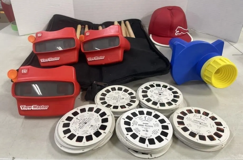 Three View-Master 3D viewers and a Super Show