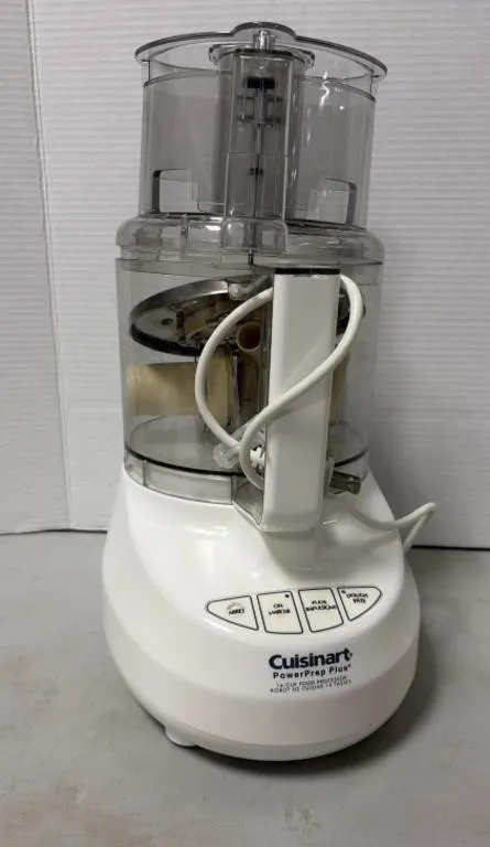 14 Cup Cuisinart Food Processor with Attachments