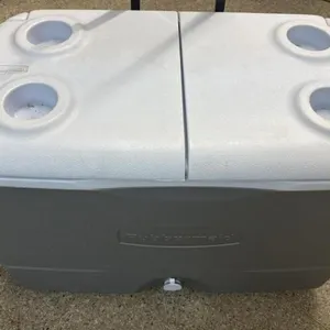 Rubbermaid Cooler On Wheels 25�x14�x17�. *TS