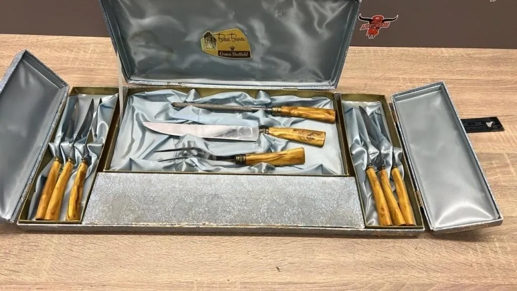 Vintage Sheffield Carving Set