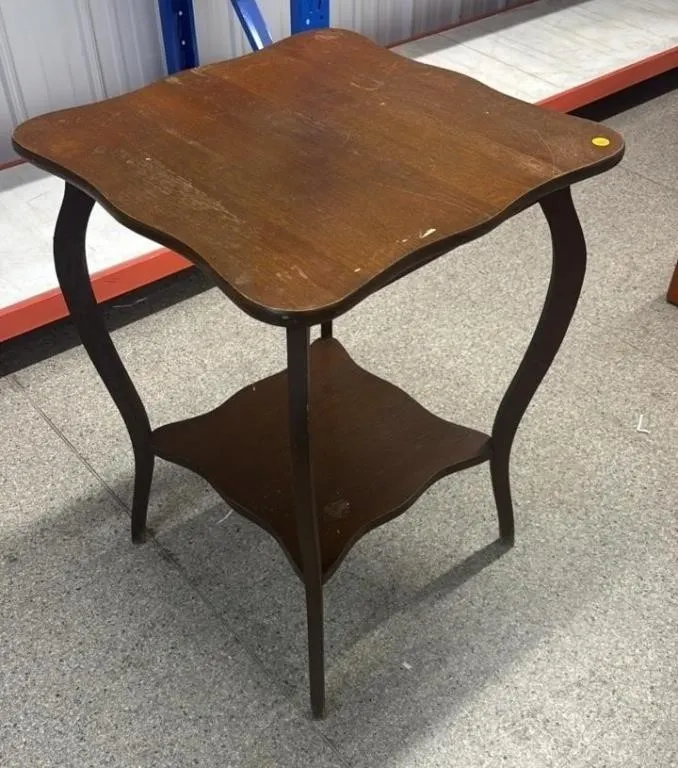 Decorative Wooden Table 21.5�x21.5�x30�.