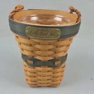 2001 Collector Club Renewal Basket