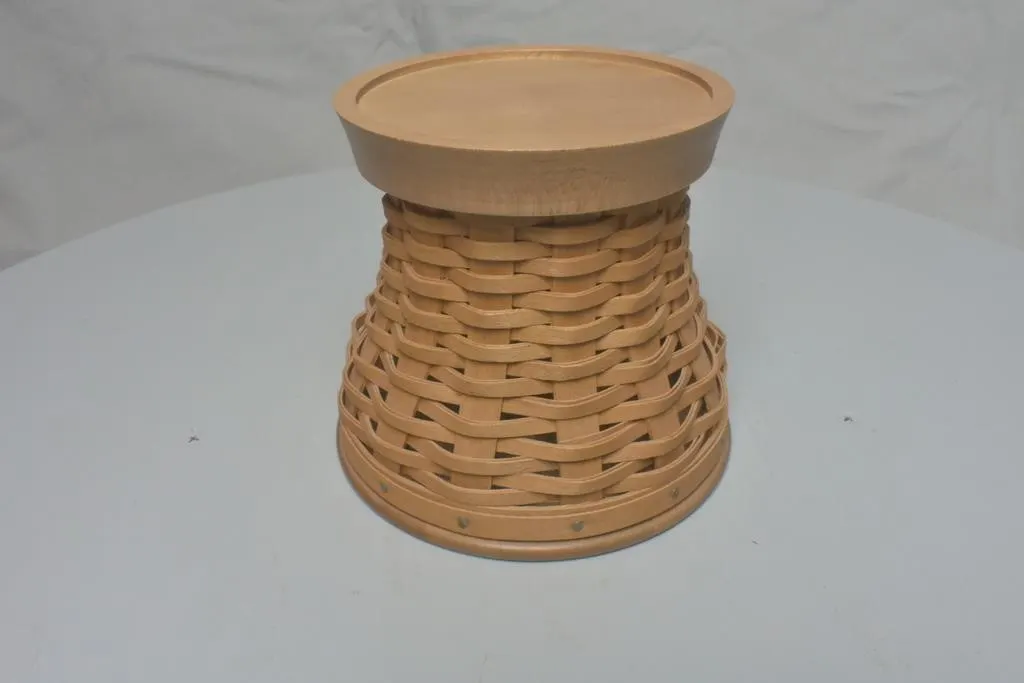 2005/06Woven Pedestal Base