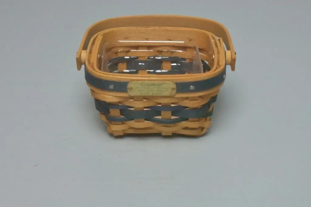 2001/02 CC J.W. Collection Miniature Berry Basket