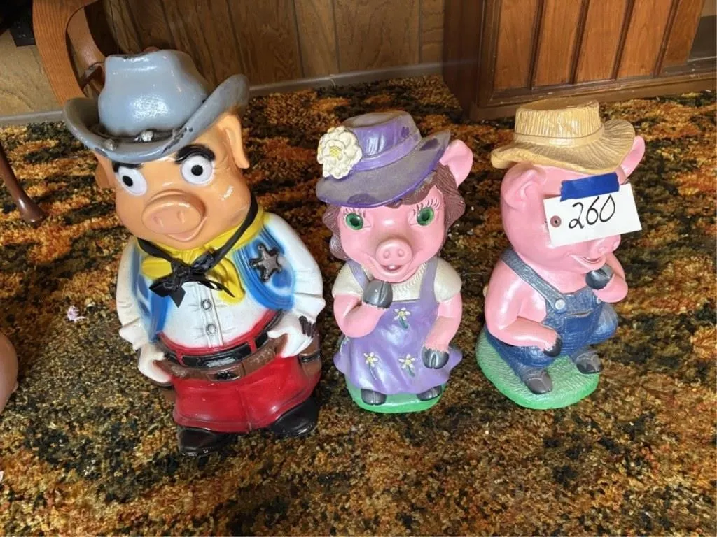 (3) Pig Figures