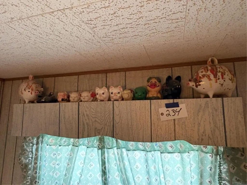 Shelf above Window. Pig D�cor
