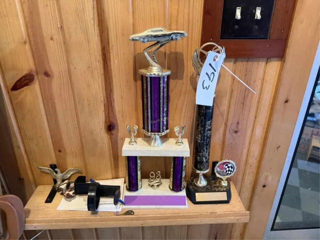 Trophies & Wall Hangings