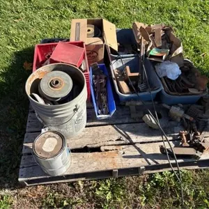 Pallet of misc Tooling, Grinding Wheels etc