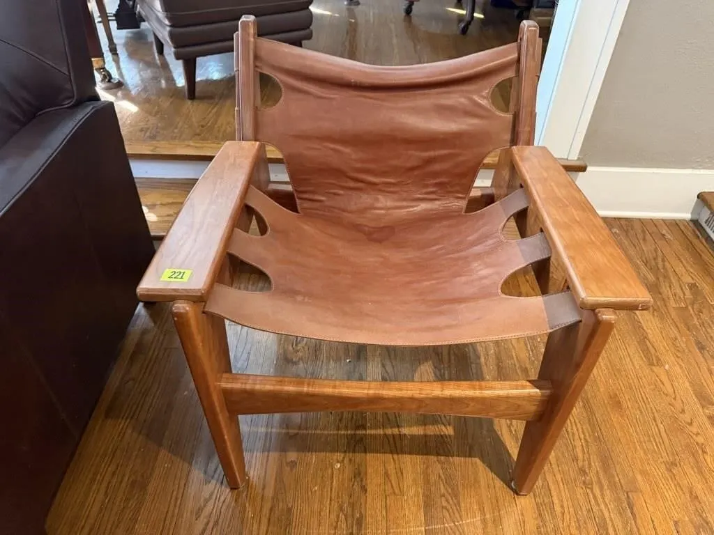 Borge Spanish leather arm chair