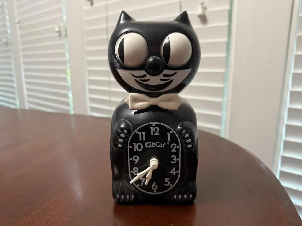 Vintage Kit Cat Clock