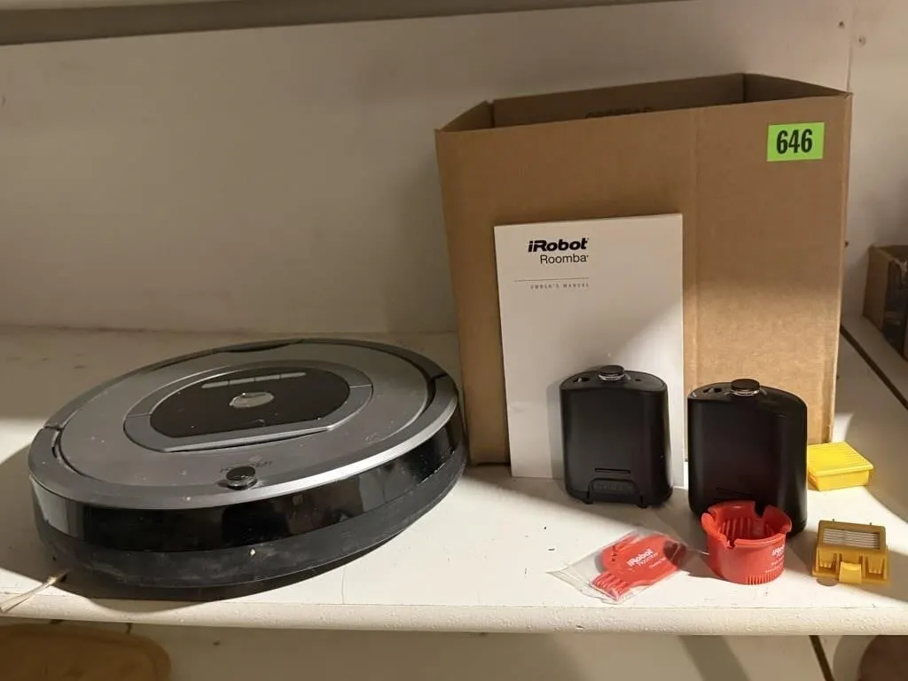 IRobot Roomba vacuum, no power cord or charging