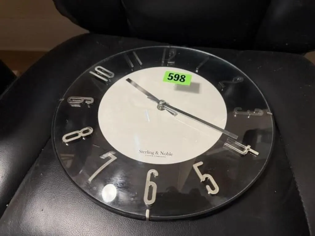 Sterling & Noble battery operated wall clock