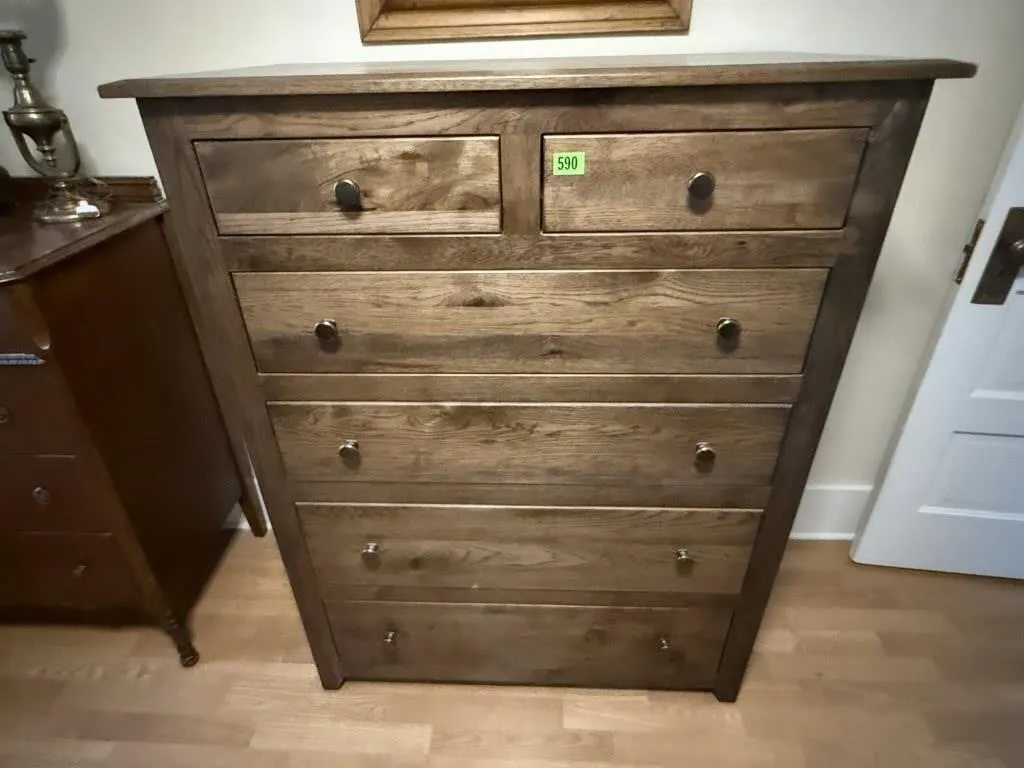 Chest of drawers