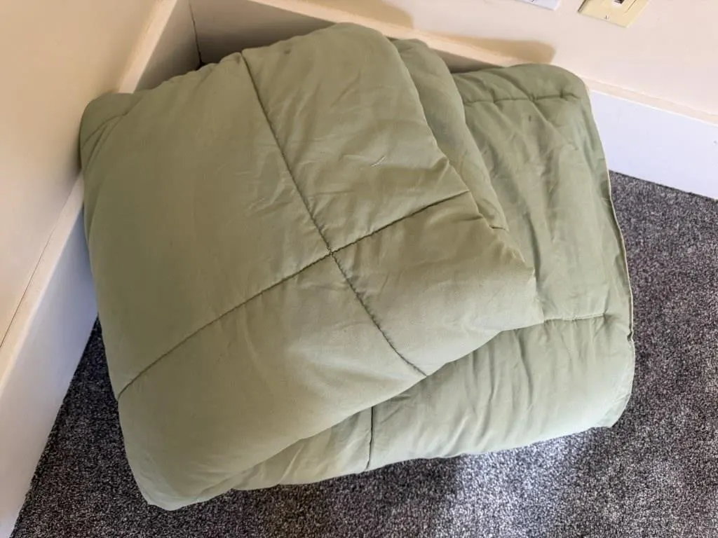 Queen size comforter