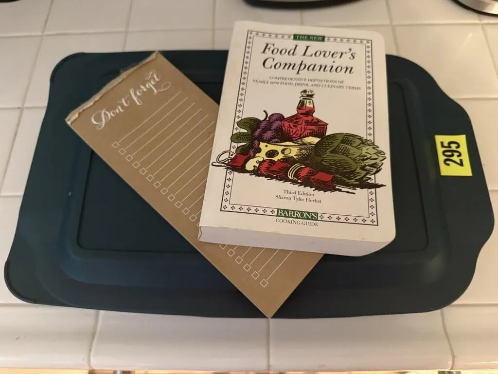 Pyrex covered baking dish, food lover's companion