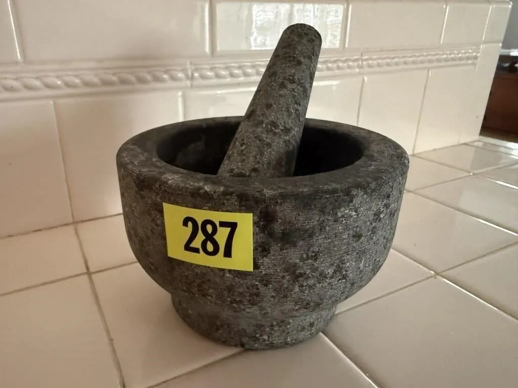 Stone mortar & pestle