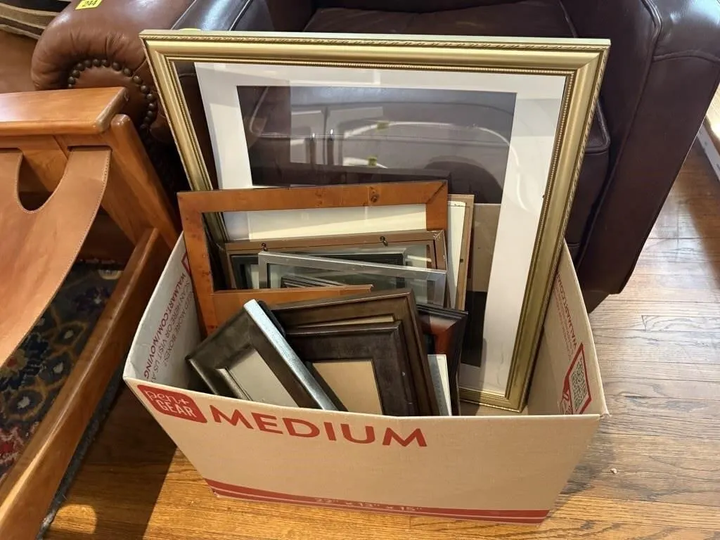Assorted picture frames