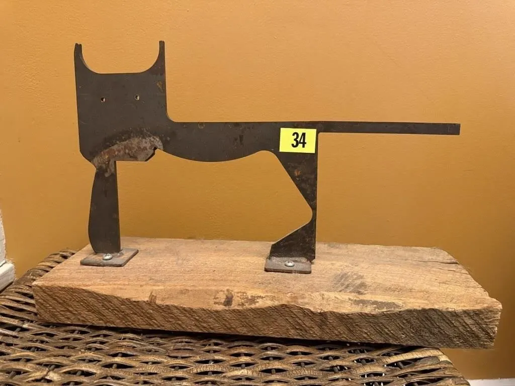 Metal cat sculpture