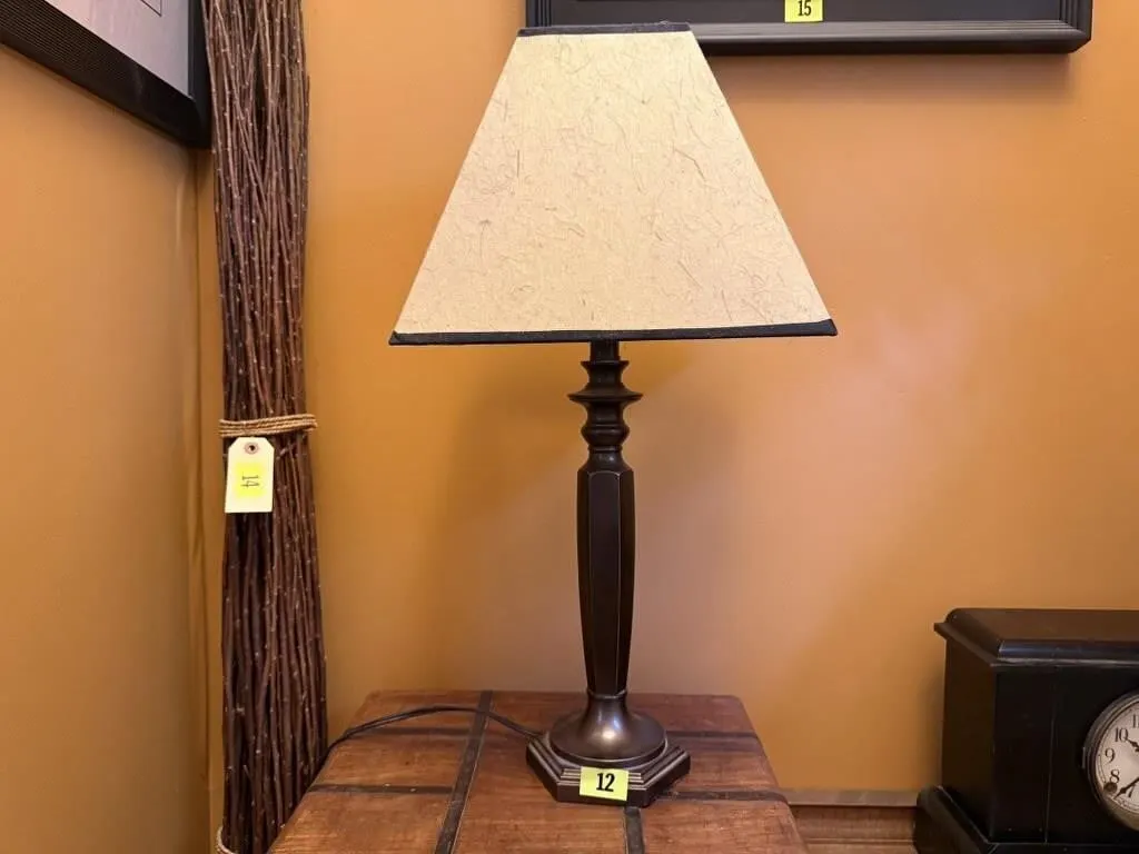 Table lamp