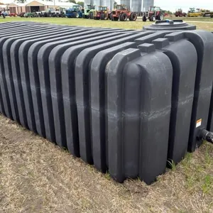 Approx 2100-gal black poly tank s/n222001477