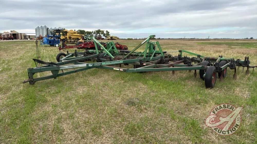34’ CCIL 807 tillage s/n: 66016-90084