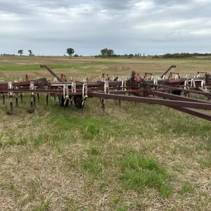 34’ Wil-Rich field cultivator