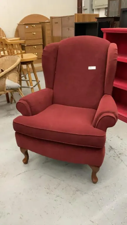 BURGUNDY BIRCHWOOD WING BACK CHAIR