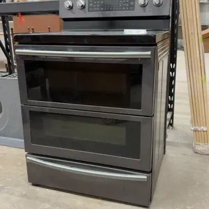 Samsung Flex Duo Electric Range, Model NE59T7851SG, Black Stainless, 5-Element Cooktop. Large