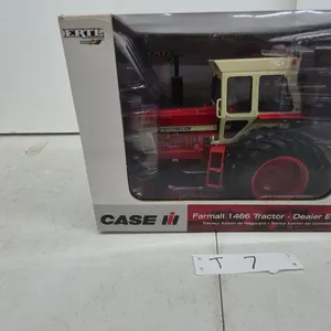 Ertl Case IH Farmall 1466 Dealer Edition Die-Cast Tractor with Cream Cab
