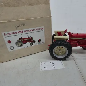 IH Farmall 1206 Turbo Toy Tractor and Original Box, 8th Ontario 1993 Toy Show and Auction